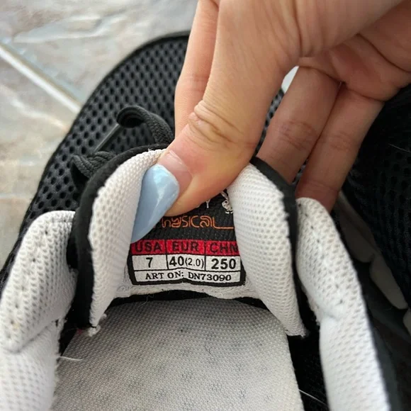 Playboy Runners - Picture 4 of 6